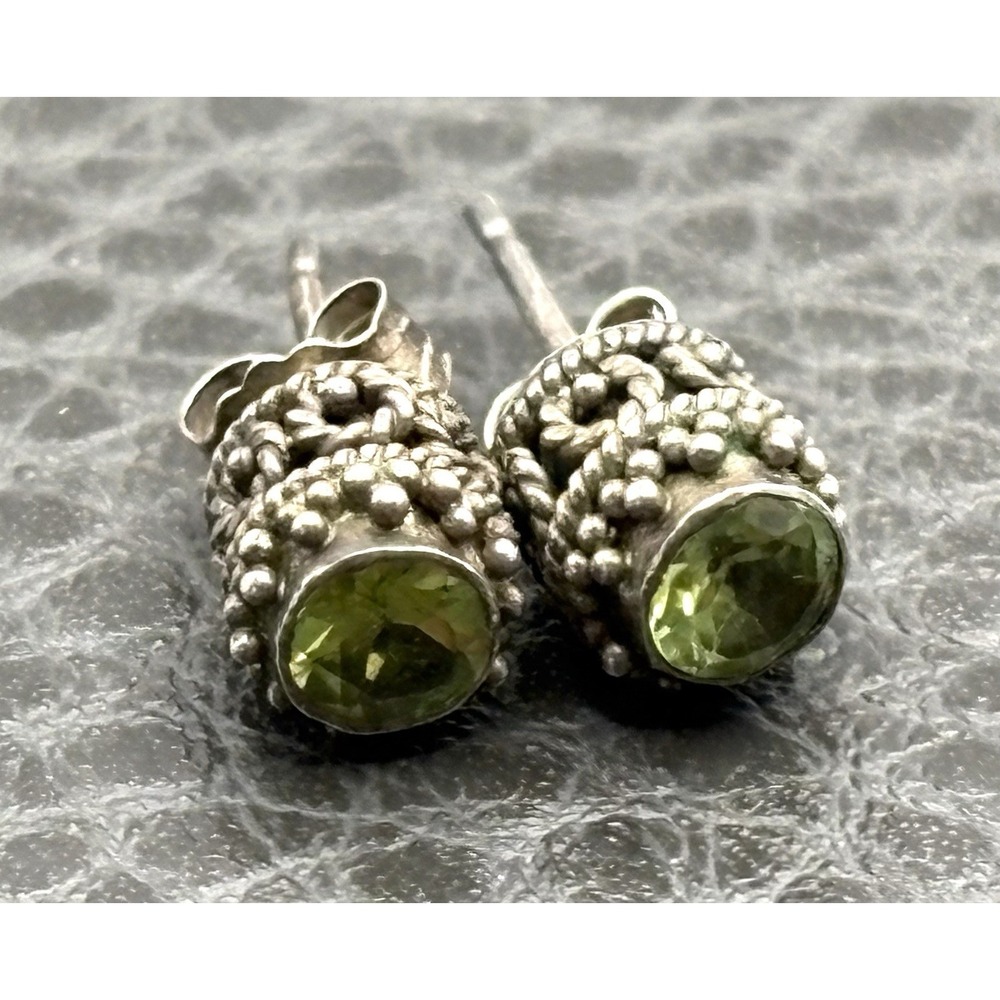 Vintage Bali Ethnic Peridot Sterling Silver Stud Earrings Green Stone Gemstone